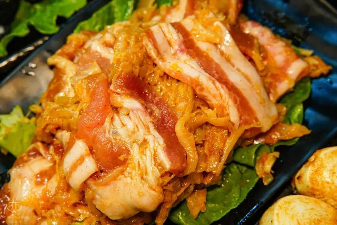纸上烧烤」双人餐=五花肉 雪花肥牛 鸡胸肉 n多美味~节假日通用不加收