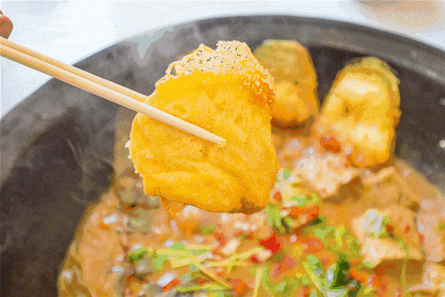 锅底 秘制龙骨优质大块肉3斤 土豆 腐竹 爆米花 玉米饼锅贴 饮料2瓶