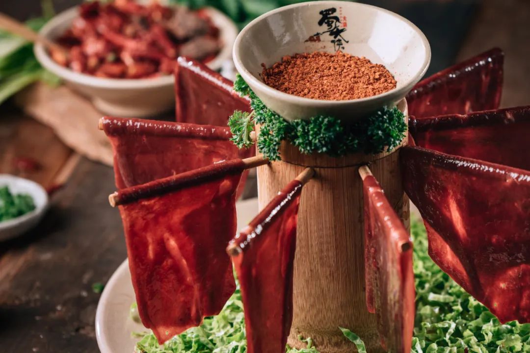 蜀大侠的火锅底料的"一帅九将" 开辟了火锅菜品的新纪元 以做中餐的