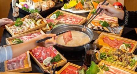 【上坤城市广场】轻轻松松实现和牛自由!78元抢门市价168元「六扇门海鲜锅物料理」单人寿喜烧自助餐!