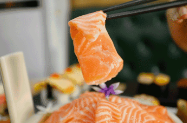 绿地中央广场 | 鲜美日料不容错过!口口鲜美一秒入魂!低至99.9元抢价值279元「大石居酒屋」套餐=三文鱼刺身+盐烤青花鱼+N