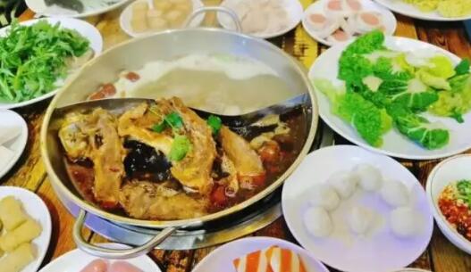 【2店通用】酱骨控看过来!大口吃肉!吃到扶墙出!!¥88起抢价值214元「李氏自助酱棒骨」双人猪酱骨套餐+锅底+小料!