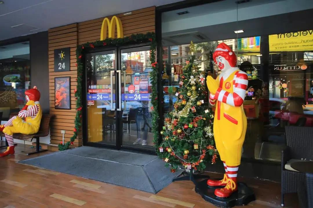 【全国7000+门店可用·麦当劳经典三件套】23.8元抢麦当劳双层吉士汉堡+可乐+薯条!chao值单人三件套!