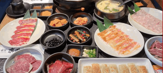 【九田家|吾悦广场|宁乡吾悦店】来自牧场黑牛肉,果木碳烤!¥218抢价值504元4-5人豪华套餐=黑牛翼板肉+雪花横隔膜等!