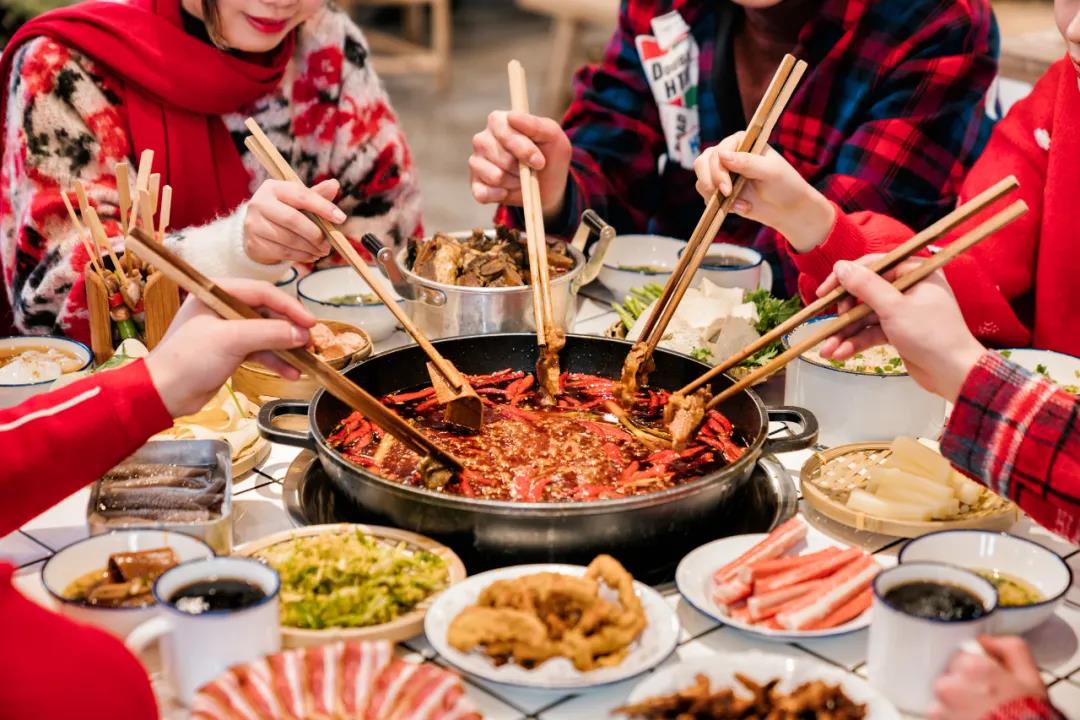 爸爸炒料·南宁6店通用丨冰爽夏日 爸气来袭!仅108元抢门市价194元【爸气宠粉】套餐=牛排锅底+麻辣牛腱肉+10多种底料加!