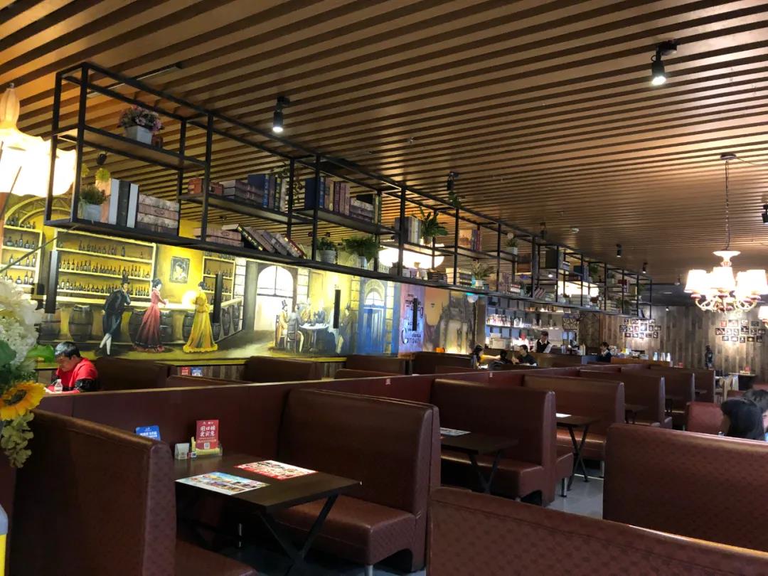 【3店通用】榴莲+芝士!爆屏美味!29.9元抢「路易十三西餐厅」金枕榴莲披萨/ 海苔肉松披萨2选1+满杯百香果2杯!