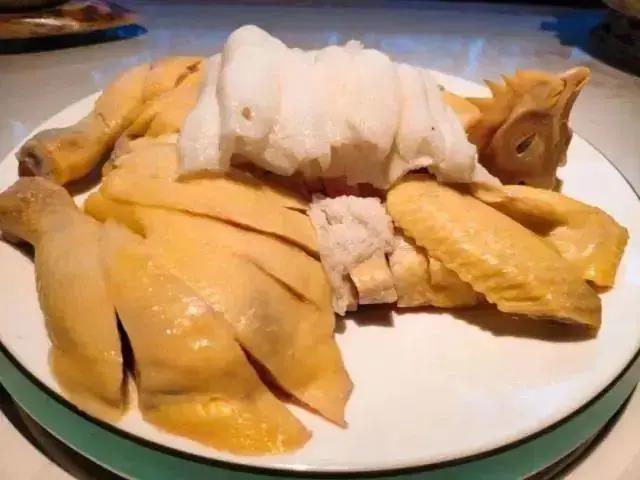 【4店通用|免预约】钜惠来袭,不容错过!仅99元抢价值220元「笋鲜生」2人餐=原只竹荪煲鸡+特色菇菜等!188元=4人餐!