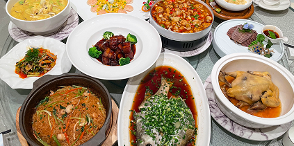 【久久缘盛宴•宴会主题酒店】包间可用|宴会主题酒店界大佬来啦!盛夏开启盛宴!吮指美食,高端享受¥399抢「久久缘盛宴」8人餐=海皇粉丝煲+粤式清远鸡+清蒸鲈鱼+汤品+主食+茶水等N多道!周末节假日通用