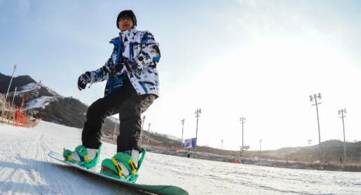 【到照金 “趣”滑雪】新雪季八大亮点助您闪耀全场!¥60起抢「照金滑雪场」开业特惠票!日场不限时滑雪票(含雪具)