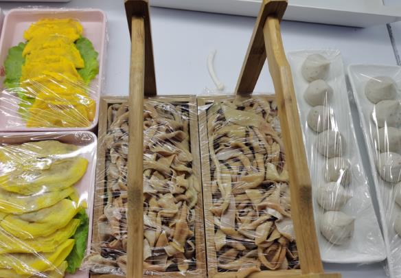 【步行街】性价比简直逆天!仅¥88抢价值188元「小郡肝串串香火锅」套餐=牛油鸳鸯锅底+肥牛+鸭肠+手工蛋饺等