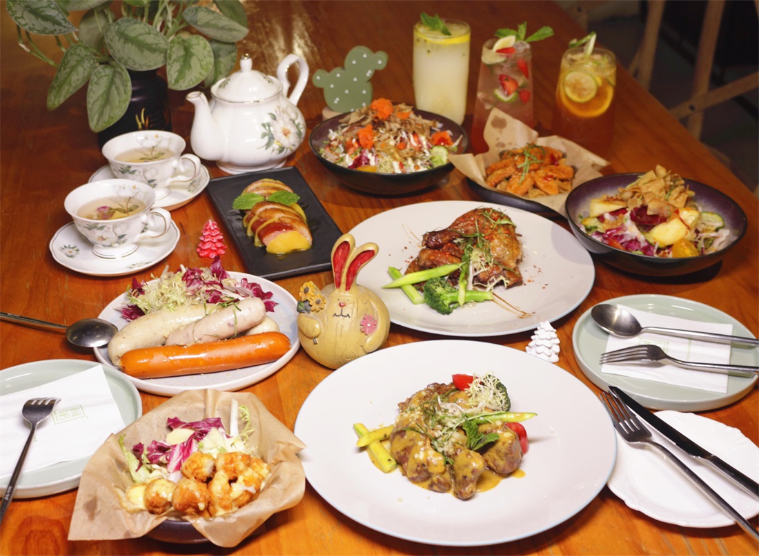 【北京路/江南东2店通用】「木可花房」藏在花房里的西餐厅!¥158元起抢318元双人套餐=奶酪鱿鱼脆球 +泰式巴沙墨鱼饼+娘惹烤春鸡+黄桃烤鸭胸等!