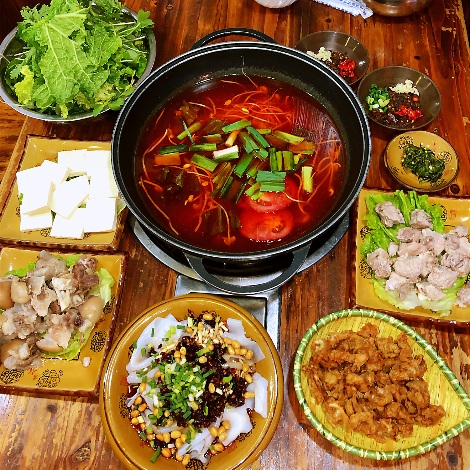 仅54元抢「曾记凯里酸汤清汤火锅-黔灵东路店」凯里酸汤火锅2人餐!