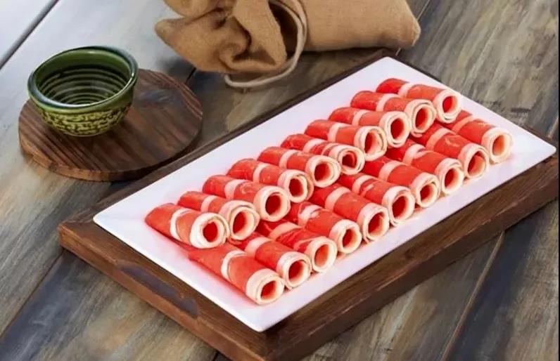 【5店通用】20年大品牌连锁!专注于真实味道的走心好店!仅¥99.9抢价值266「小肥羊火锅」=鸳鸯锅+锡盟草原羊羔肉+鸭血+蟹柳+水晶粉+豆腐皮+金针菇+圆生菜等!