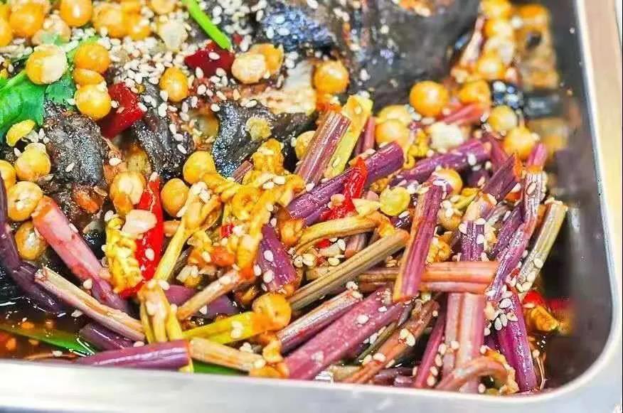 江南区·地铁直达丨打卡地道宜州风味特色新鲜杀烤鱼!仅9.9元抢价值70元「文恒祥·宜州烧烤」=碳烤生鱼(罗非鱼、含四种配菜)+4人餐位费!无低消!无门槛