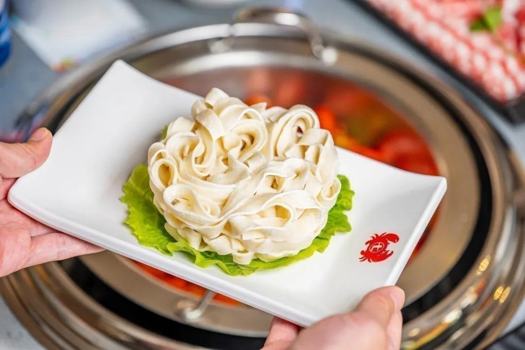 七欣天品蟹轩 上海28店通用 年连锁老店放大招了 一锅两吃的蟹味小龙虾 你品过吗 218元抢门市价423元小龙虾干锅4人餐