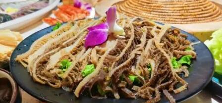 【2店通用丨免预约】蒸汽当柴,草帽为盖的神秘料理!¥99抢价值301元「渔小生」蒸汽石锅鱼4人餐=青椒紫苏锅+清江鱼+N!
