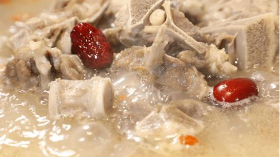 【步行街商圈】评分9.0的烧烤大咖!肉食控pick!¥9.9抢「望羊得牛烧烤100元代金券!满200可用!全场菜品通用!