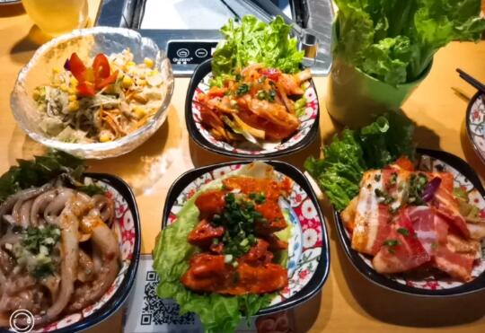 【五一广场7mall】日系烧肉乐园~79元抢价值230元烤肉乐园套餐~板烧鸡腿肉1份+进口猪五花1份+秘制鱿鱼须1份+秘制鸡翅等