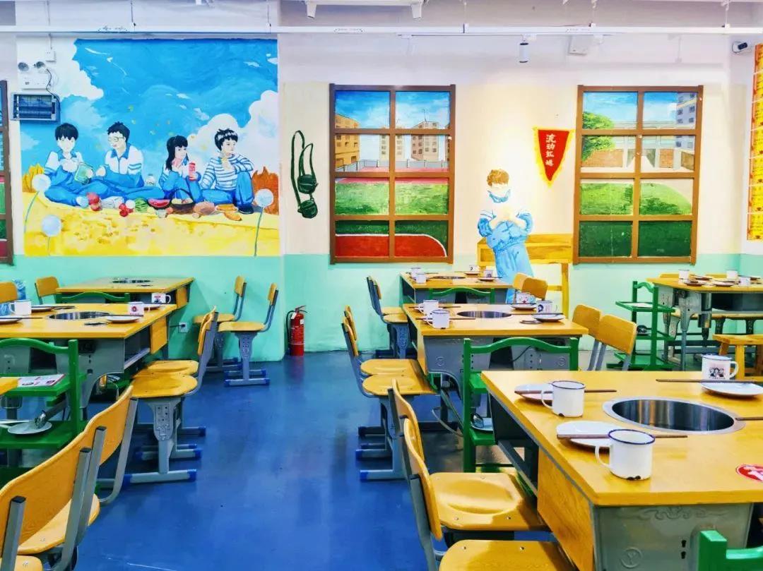 【未央区丨凤城五路】来这里回味学生时代的美好,走同桌我们一起去吃火锅,暖冬3人餐!¥78抢价值264元「老班长豆花牛肉火锅」3人餐=牛骨汤锅底+现切嫩牛肉+伊赛肥牛+梅林午餐肉+鸭血+豆花等!