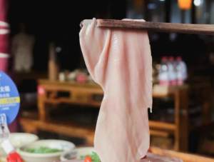 【成都|抚琴店、全球总店、北门大桥店3店通用】回馈广大用户,春节不打烊!¥19.8抢「龙情大刀腰片火锅」200元代金券!福利来袭,错过再等一年!