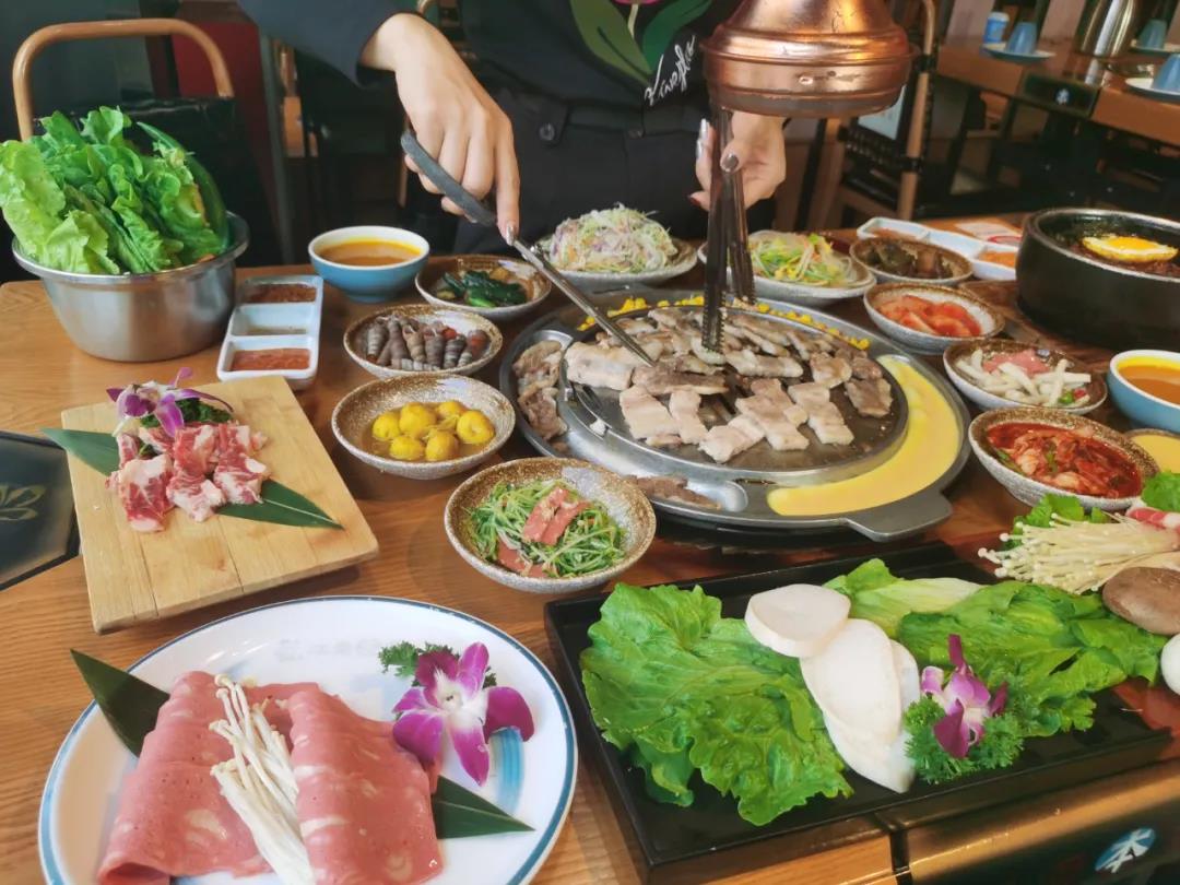 【江南本家|广州7店通用】韩式烤肉刷爆抖音小红书!108/158抢双人/四人套餐!必吃烤肉店,榜单TOP3之一!多种肉肉满足你的胃!打卡拍照九宫格一气呵成,哪家近去哪家!生烤牛肋条/五花肉/雪花肥牛等