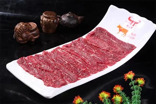 【6店通用丨爆款追加2000份】99元抢门市价280元「今年牛事•潮品全牛火锅」2-3人餐=潮品招牌锅+熟牛肉丸+吊龙+嫩肉等