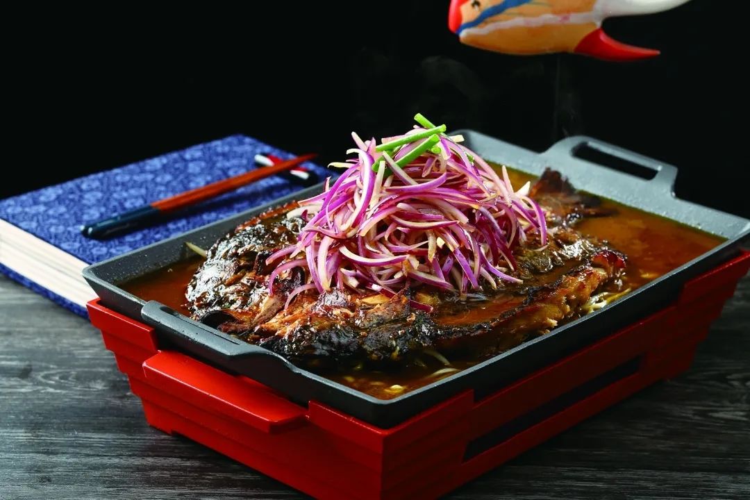 【北京|7店通用】嗨翻整个京都的热辣味道!79.9元抢价值220元「辣尚瘾」2人烤鱼套餐=清水鱼+果蔬+酸梅汤等!寻味重庆!
