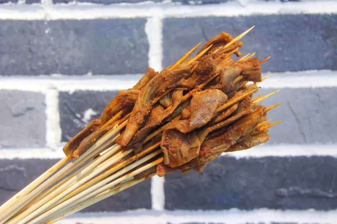 【福州9店通用】专挑串串老饕的胃!39.9元抢「六婆串串」双人套餐=80签+滋补锅底等!24小时营业!从早吃到天黑!