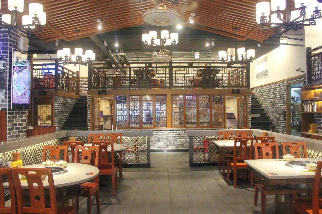 1店铺图1-1.jpg 【福州9店通用】专挑串串老饕的胃!39.9元抢「六婆串串」双人套餐=80签+滋补锅底等!24小时营业!从早吃到天黑!