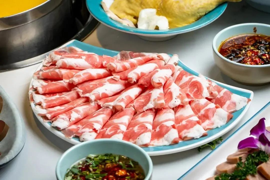 【北京丨2店通用】给你无法想象的美味体验!¥188抢价值448元「青瓷火锅」套餐!N多美食等着你!美味不能停!