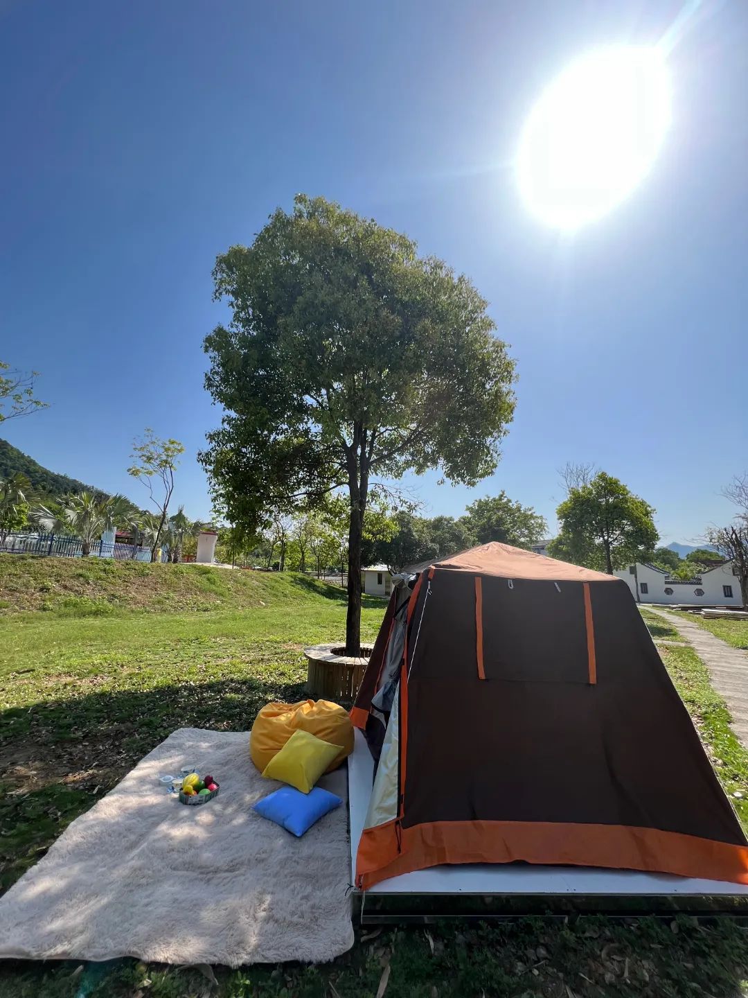 【南丹山｜雨林星空度假村】住进原始森林乐园内！尊享私家泡池~¥388抢方舟院子+两大一小南丹山门票+早餐+游乐金~使用横跨暑期！[住宿套餐]