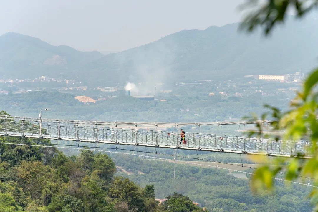 【南丹山｜雨林星空度假村】住进原始森林乐园内！尊享私家泡池~¥388抢方舟院子+两大一小南丹山门票+早餐+游乐金~使用横跨暑期！[住宿套餐]