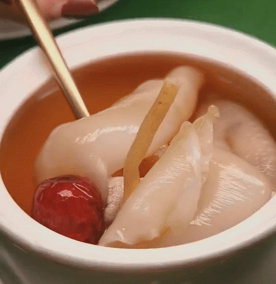 【红馆2店通用·春节可用】极品欢乐套餐,吃的就是张扬!燕窝鱼翅干鲍仅268元起开抢,用料毫不手软,感受资深名菜出品!博主热推!好评不断,免预约。