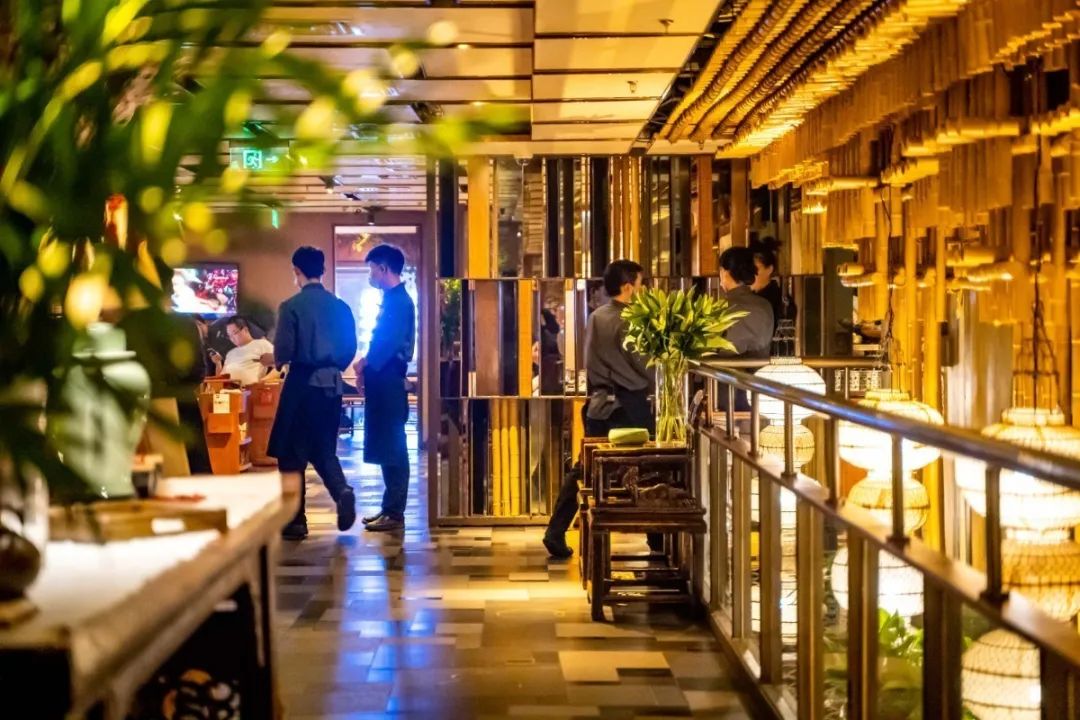 AVA00246.jpg 【北京丨12店通用】引爆吃货的胃!38元抢门市价100元「葫芦娃」代金券!葫芦娃/大隐成都/隔壁老张联手推出春节大放送!